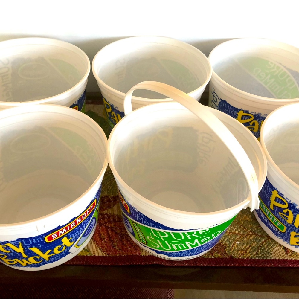 Party buckets for New Year’s